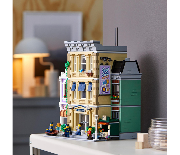 LEGO Creator 10278 Posterunek policji - 1015300 - zdjęcie 9